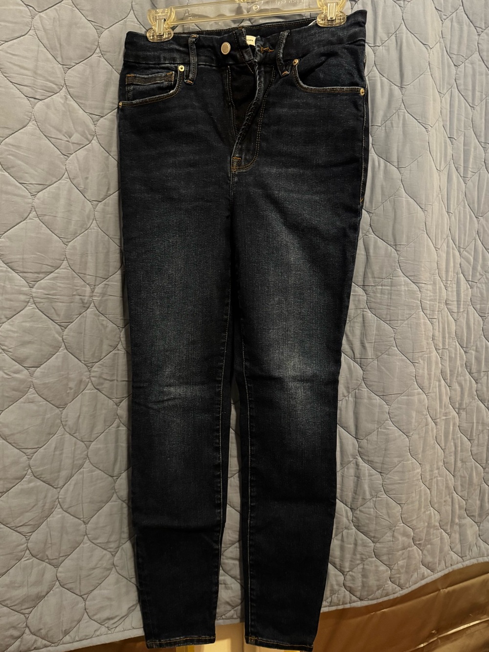 Good American Black/Dark Wash Skinny Jeans